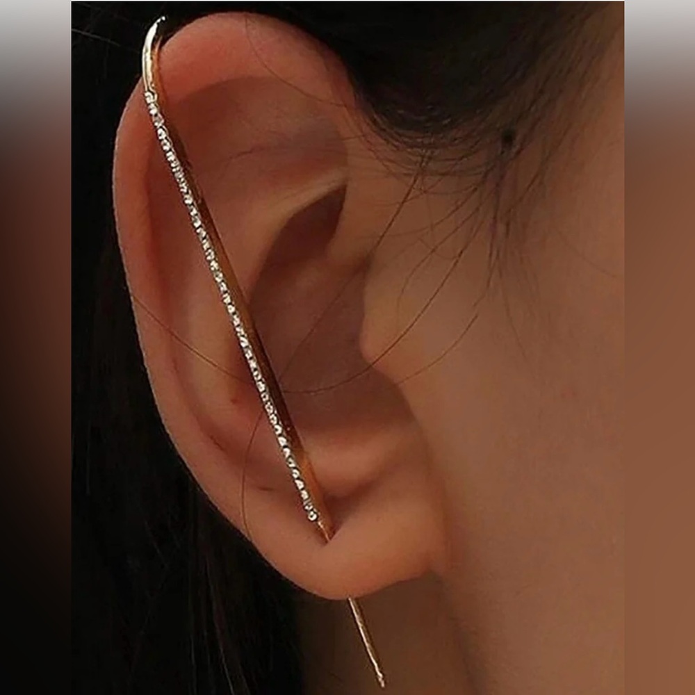Unbranded Gold Line Zircon Ear Cuff